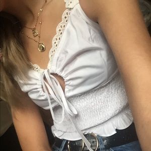 Synched white top